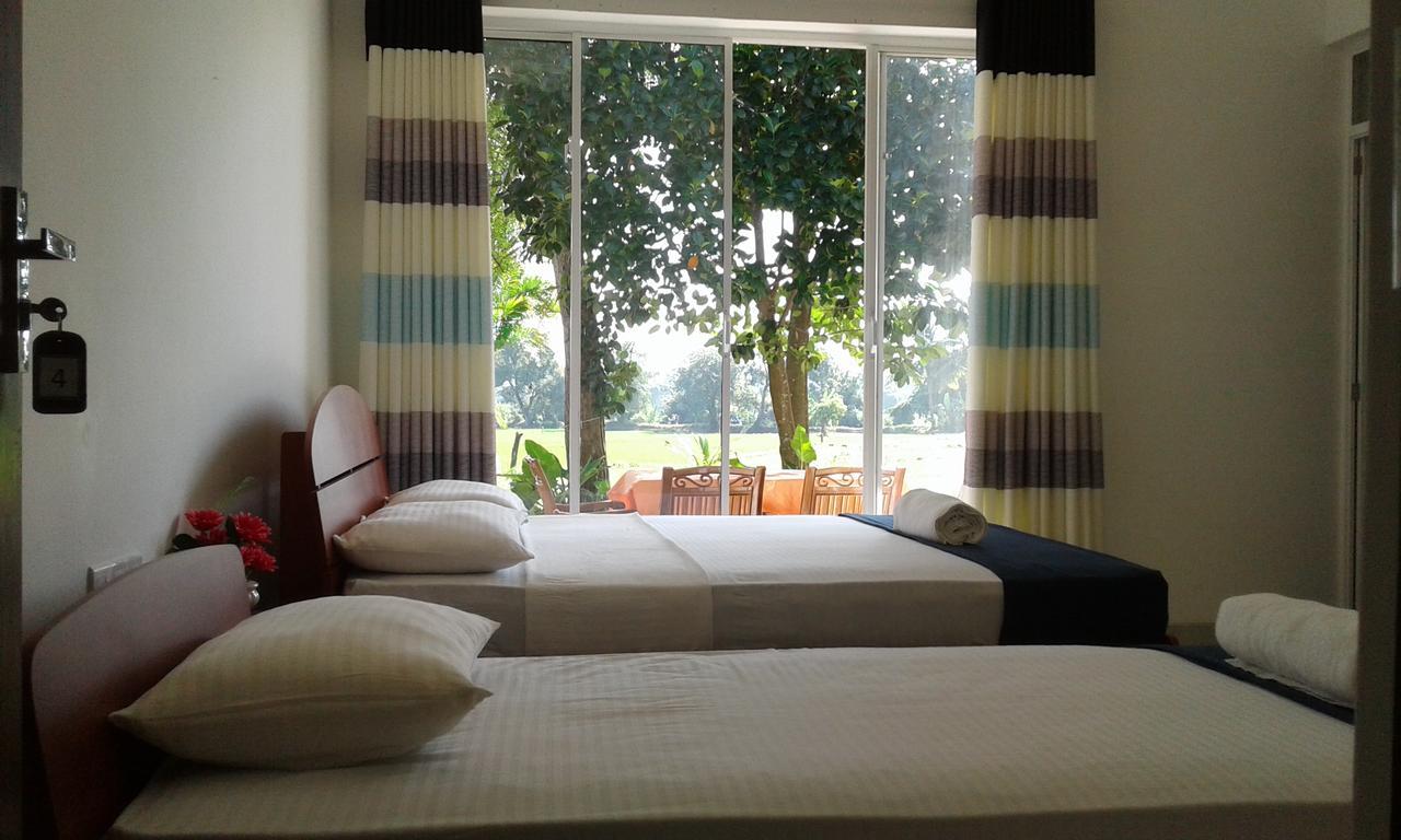 Risenlak Holiday Resort Polonnaruwa Eksteriør billede