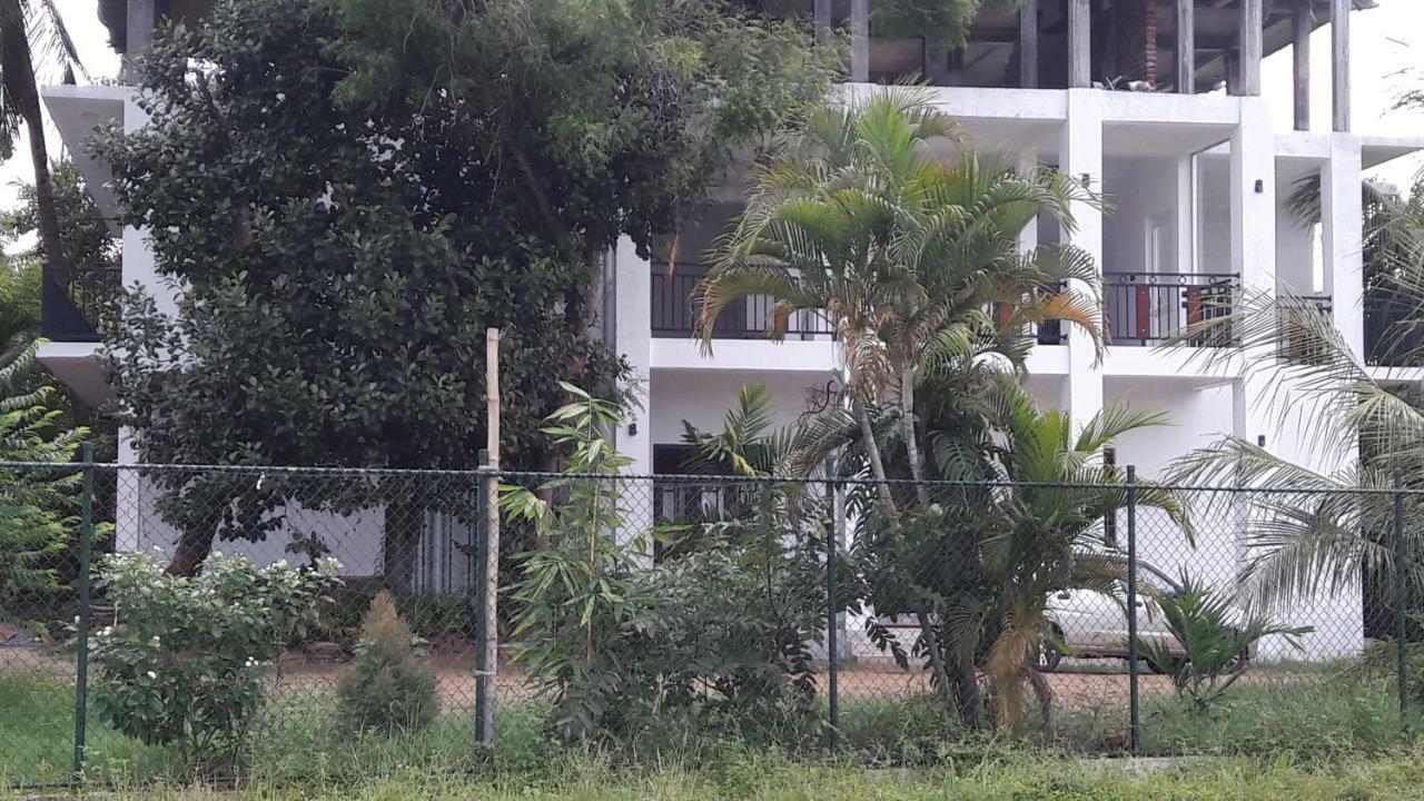 Risenlak Holiday Resort Polonnaruwa Eksteriør billede
